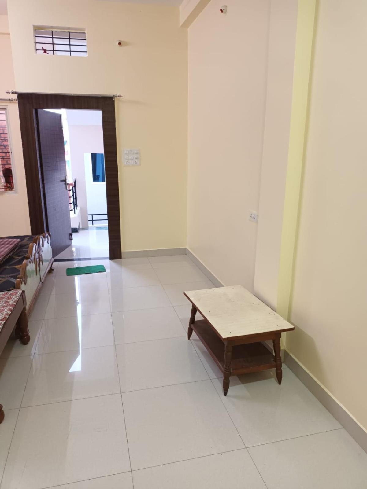 Anand Yatri Grah - Home Stay, Удджайн Экстерьер фото