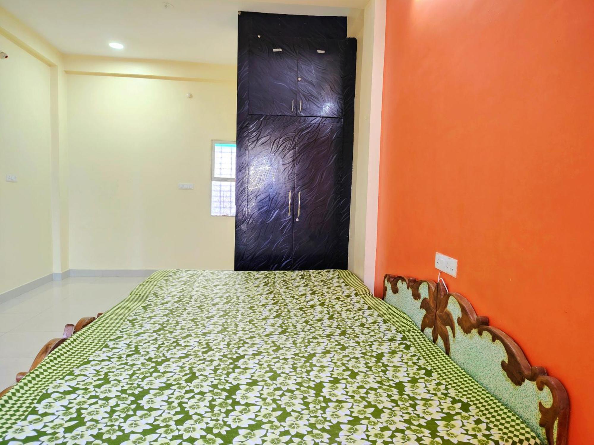 Anand Yatri Grah - Home Stay, Удджайн Экстерьер фото